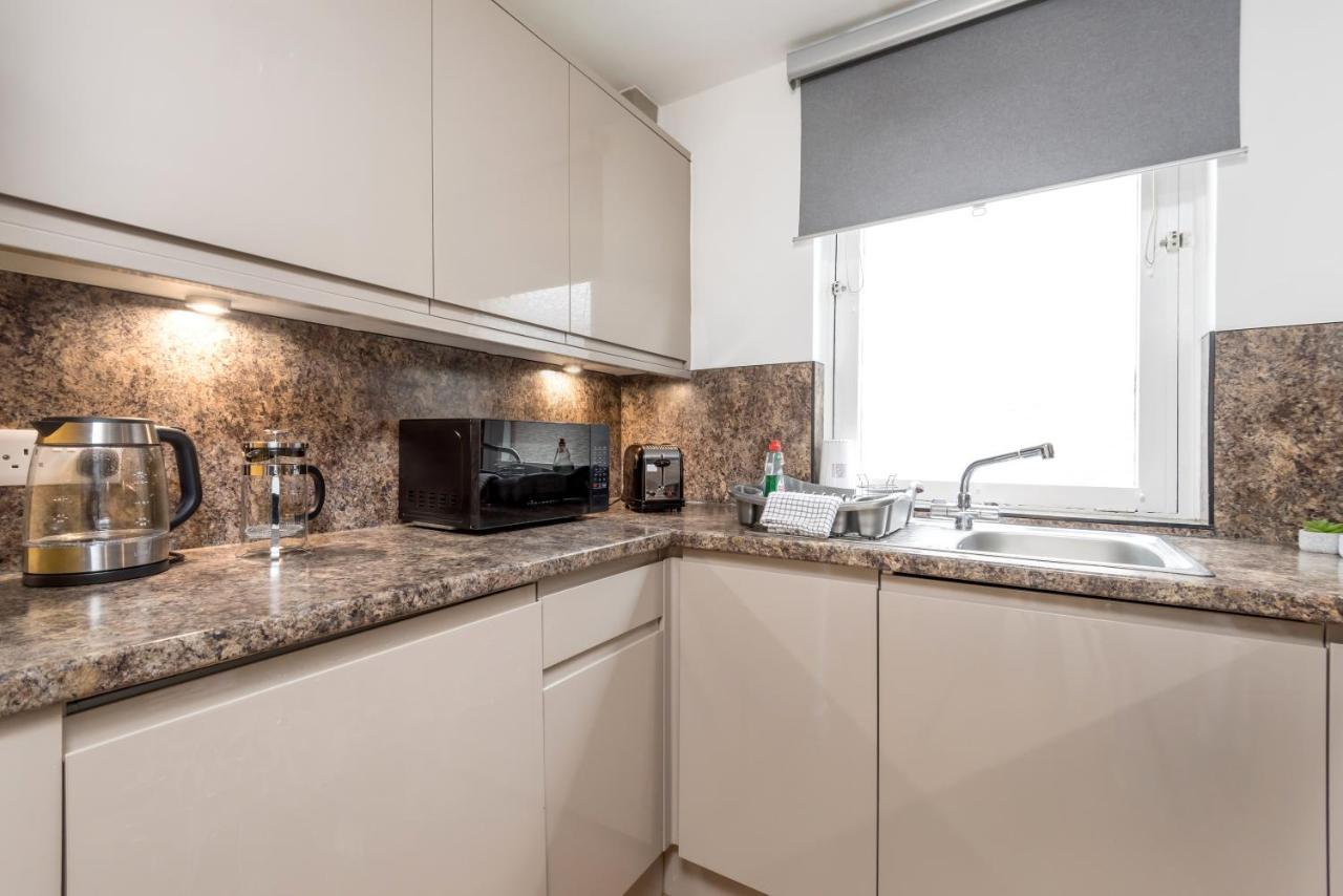 Cosy 1 Bedroom In The West End EDI Exterior photo