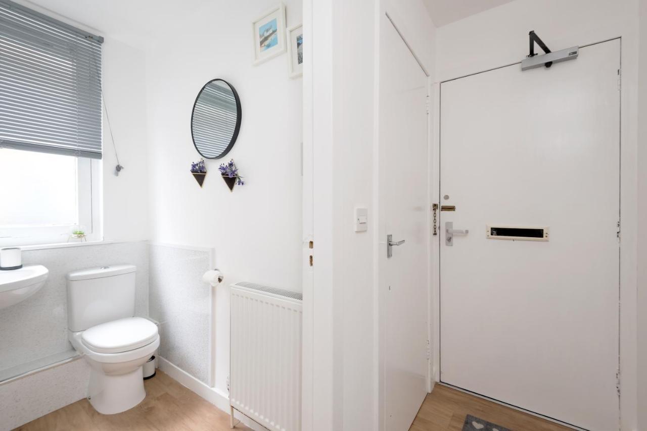Cosy 1 Bedroom In The West End EDI Exterior photo
