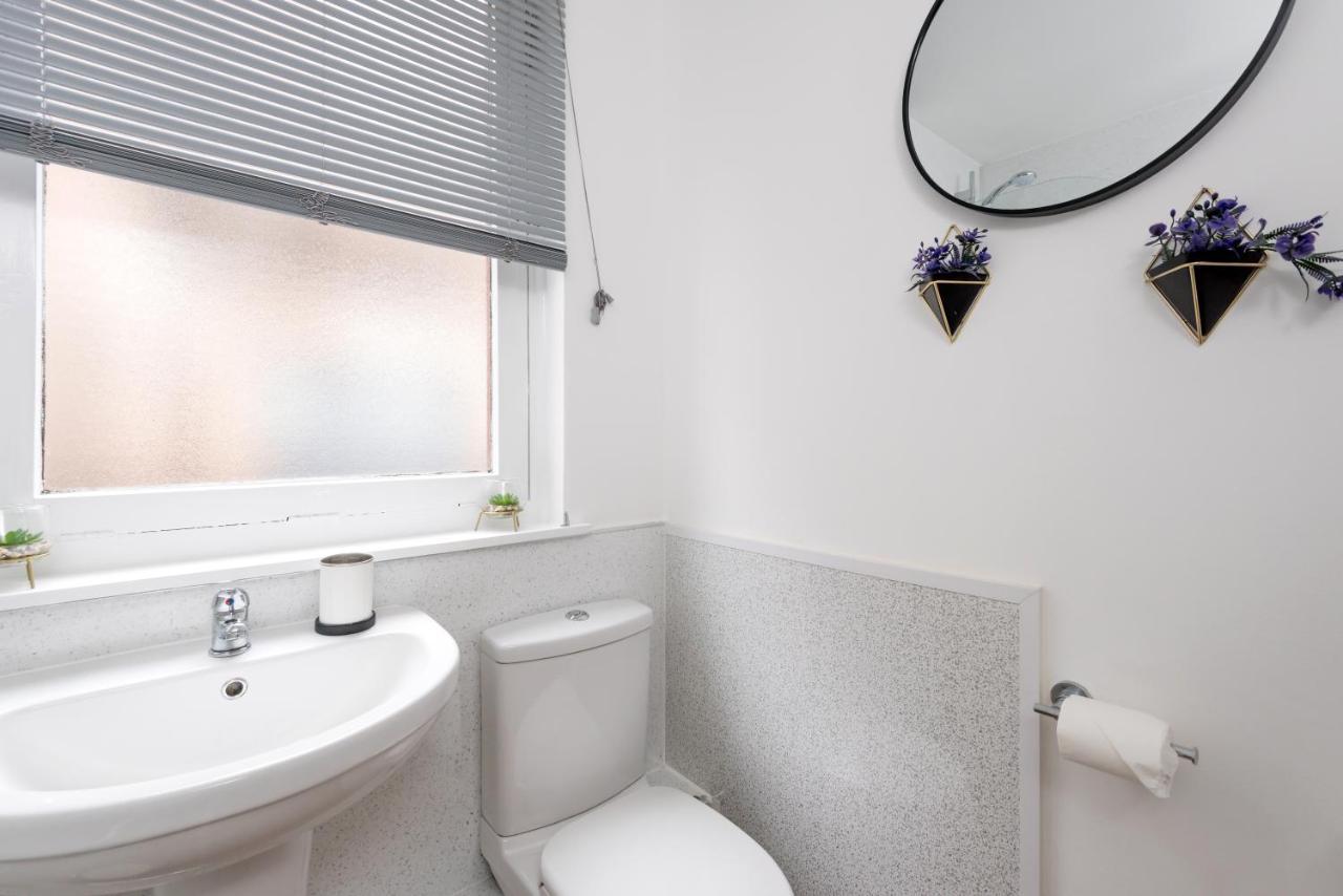 Cosy 1 Bedroom In The West End EDI Exterior photo